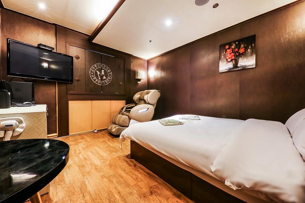 Coco Hotel Чеонджу Екстериор снимка